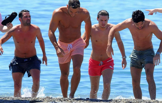 オシャレなボードショーツで快適に過ごす夏